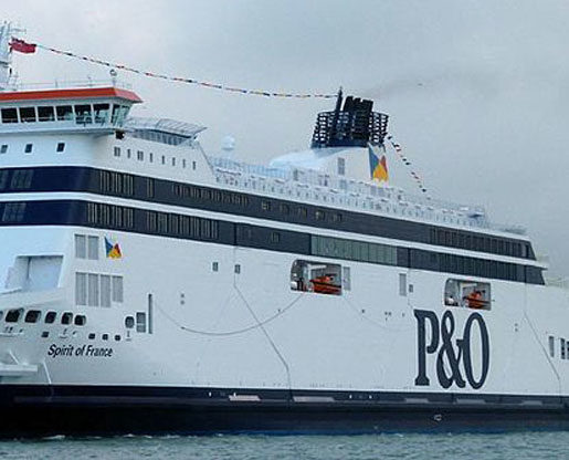 FERRY CRASH Ship carrying 300 passengers - LGL - Best Logistics Company in UK